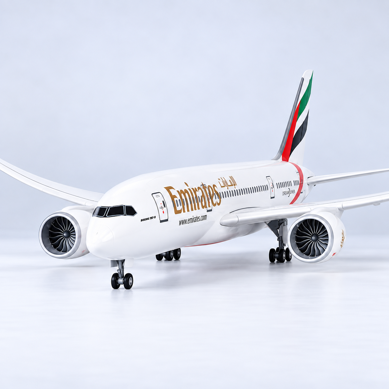 Emirates Boeing 787 Dreamliner model