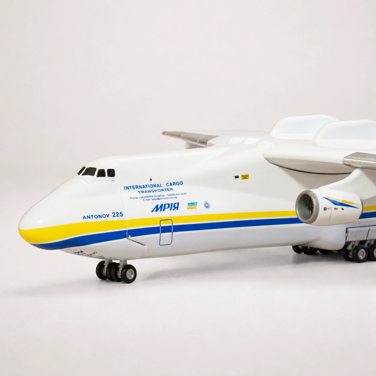 Antonov An-225 Mriya Aircraft Model