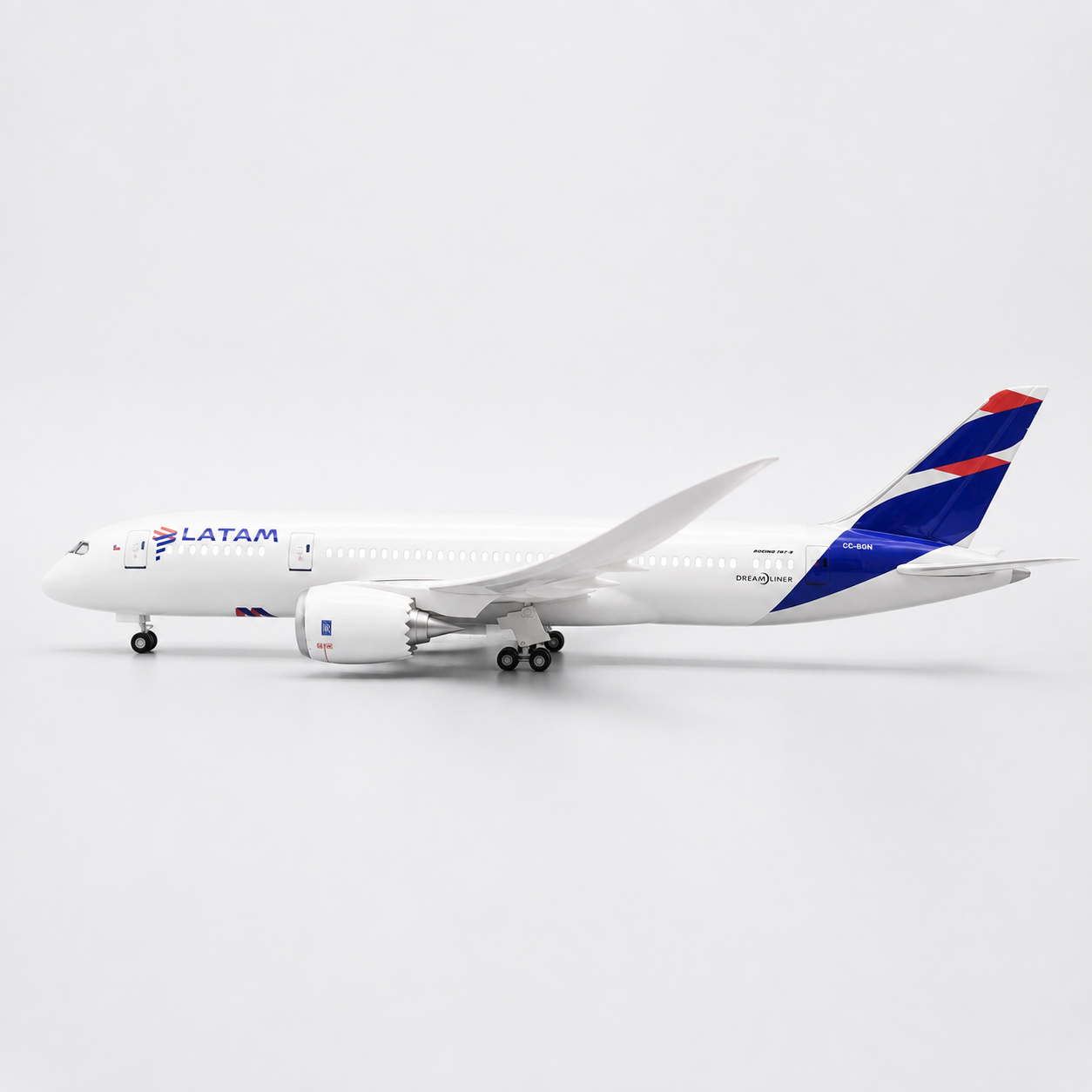 LATAM Airlines Boeing 787 Dreamliner