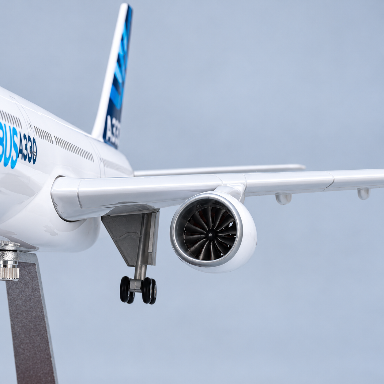 Airbus A330 1:135 Scale Aircraft Model 47cm | SkyCraft Models