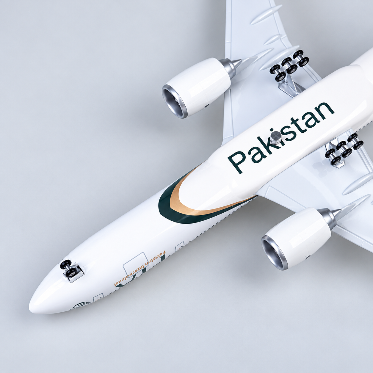 Pakistan International Airlines (PIA) Boeing 777 1:157 Scale Resin Aircraft Model