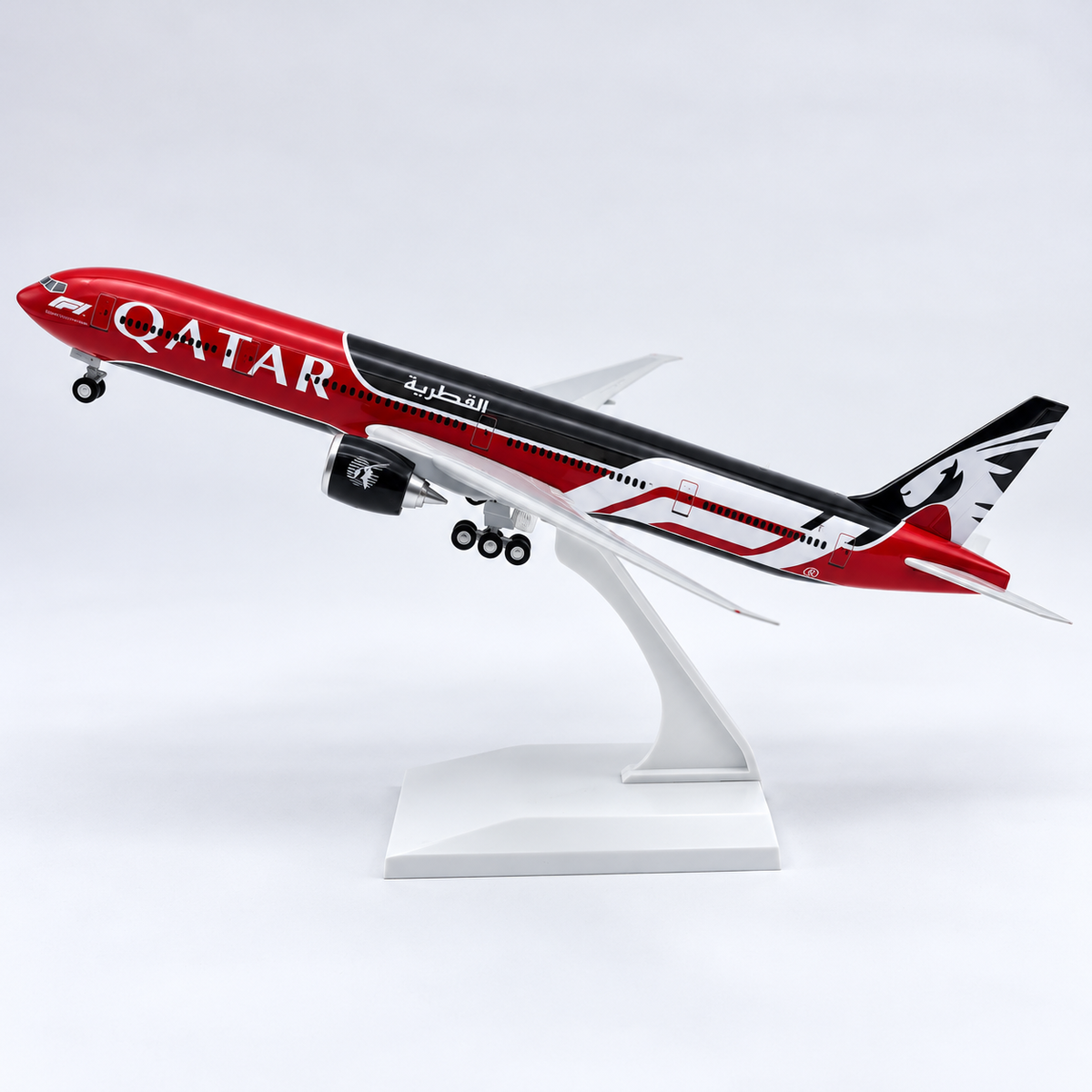 Qatar Airways Boeing 777-300ER F1 Model 1:250 – 30cm